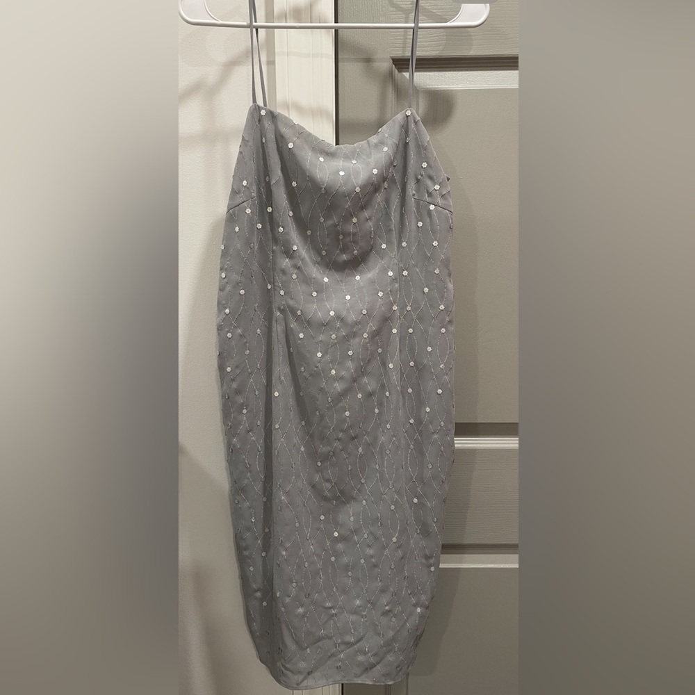 Alice + Olivia new nwt dress gray sequin very y2k 18” pit to pit 32” length 10